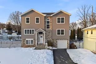 18 Boyd Terrace, Kenilworth, NJ 07033 - Photo 1