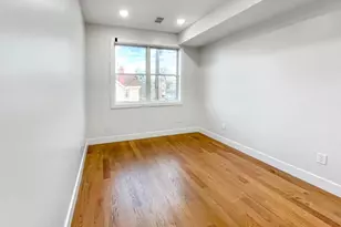 285 Lembeck Ave, Jersey City, NJ 07305 - Photo 17