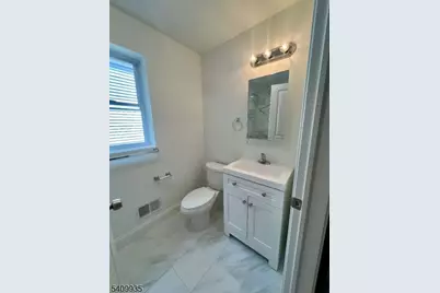 879 S 18th Street #1, Newark, NJ 07108 - Photo 9