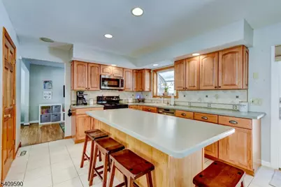 3 Loretta Ln, Jefferson Township, NJ 07438 - Photo 11