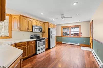 147 Millbrook Ave, Randolph Township, NJ 07869 - Photo 3