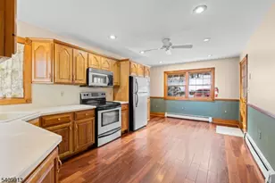 147 Millbrook Ave, Randolph Township, NJ 07869 - Photo 3