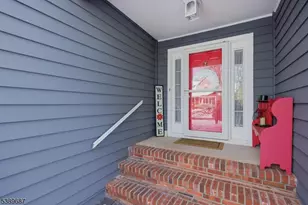 63 Beechwood Cir, Hillsborough Township, NJ 08844 - Photo 9