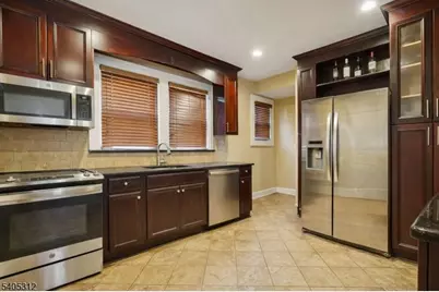 17 Wilfred St, Montclair, NJ 07042 - Photo 7