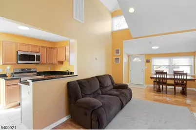 54 Sunset Trl, Denville, NJ 07834 - Photo 9