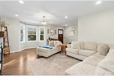 318 Delaware Avenue, Union Township, NJ 07083 - Photo 3