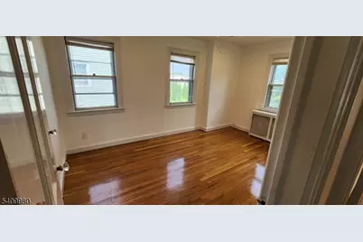235 Rosewood Ter, Linden, NJ 07036 - Photo 5