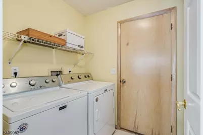 63 Meadow Pond Rd, Hardyston Township, NJ 07419 - Photo 15