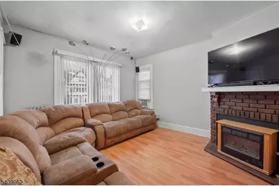 575-577 Sand Ford Ave, Newark, NJ 07106 - Photo 3