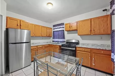 575-577 Sand Ford Ave, Newark, NJ 07106 - Photo 11