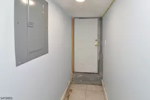 135 Scheerer Ave, Newark, NJ 07112 - Photo 19