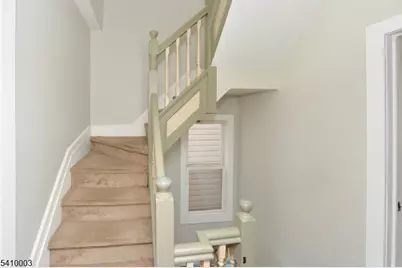 135 Scheerer Ave, Newark, NJ 07112 - Photo 25