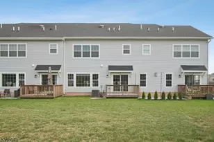 15 Pansy Ct, Franklin Township, NJ 08873 - Photo 37