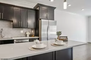 15 Pansy Ct, Franklin Township, NJ 08873 - Photo 9