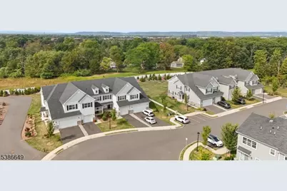 15 Pansy Ct, Franklin Township, NJ 08873 - Photo 5