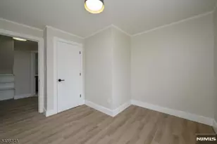 35 Amsterdam Ave, Teaneck Township, NJ 07666 - Photo 11