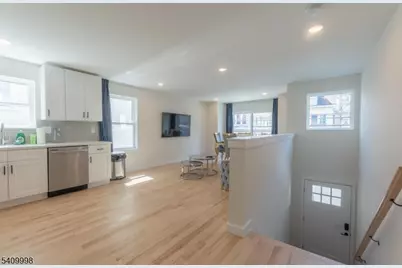 116 Brookdale Ave Unit #1, Newark, NJ 07106 - Photo 3