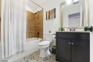 226 Matthews Drive, Newark, NJ 07103 - Photo 19