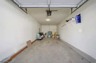 226 Matthews Drive, Newark, NJ 07103 - Photo 23