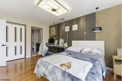 226 Matthews Dr, Newark, NJ 07103 - Photo 11