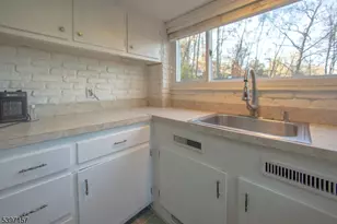 18 Decker Pond Rd, Vernon, NJ 07461 - Photo 31