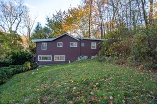 18 Decker Pond Rd, Vernon, NJ 07461 - Photo 9