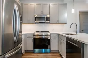 515 Union Blvd, Totowa, NJ 07512 - Photo 3