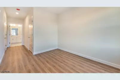 515 Union Blvd, Totowa, NJ 07512 - Photo 11