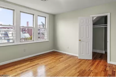 117 Parkview Ter #3, Newark, NJ 07112 - Photo 3
