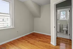 117 Parkview Terrace, Newark, NJ 07112 - Photo 15