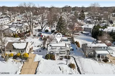 7 Harwin Dr, East Brunswick Township, NJ 08816 - Photo 3