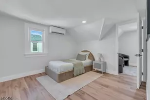 12 Enfield Ave, Montclair, NJ 07042 - Photo 39