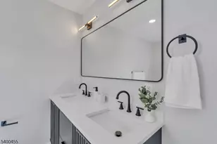 12 Enfield Ave, Montclair, NJ 07042 - Photo 27