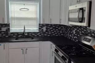 531 Broadway, Elizabeth, NJ 07206 - Photo 3