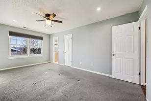 1075 Ash Dr, Mahwah, NJ 07430 - Photo 25