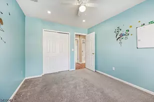 1075 Ash Dr, Mahwah, NJ 07430 - Photo 23