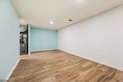 1075 Ash Dr, Mahwah, NJ 07430 - Photo 33