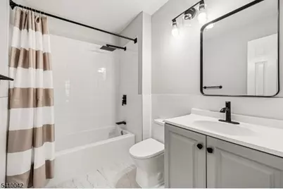 1075 Ash Dr, Mahwah, NJ 07430 - Photo 21