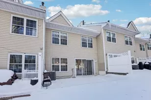 1075 Ash Dr, Mahwah, NJ 07430 - Photo 39