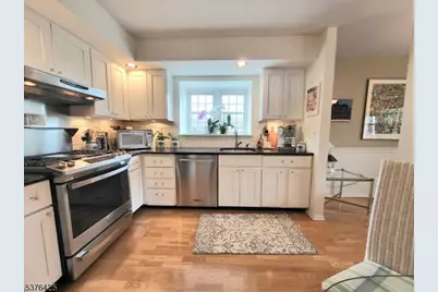 24F Heritage Dr #F, Chatham Township, NJ 07928 - Photo 5