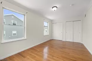 530 Broadway, Elizabeth, NJ 07206 - Photo 11