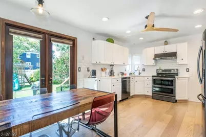 240 Princeton Ave, Rahway, NJ 07065 - Photo 7