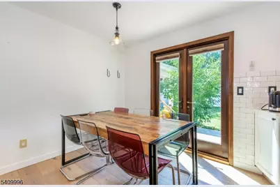 240 Princeton Ave, Rahway, NJ 07065 - Photo 11