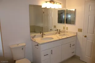 2 Washington Ct, Montville Township, NJ 07082 - Photo 11