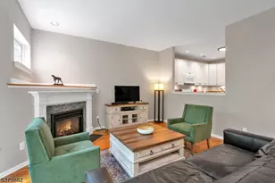 25 Rock Creek Woods Dr, Lambertville, NJ 08530 - Photo 11