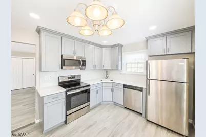 3D John Adams Ct, Monroe Township, NJ 08831 - Photo 11