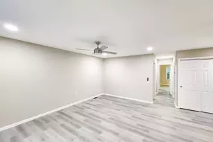 3D John Adams Ct, Monroe Township, NJ 08831 - Photo 7