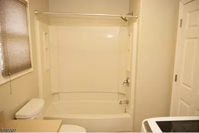 494 Harris Ave #B, Middlesex, NJ 08846 - Photo 7