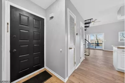 7 Arapahoe Dr Unit #8, Vernon, NJ 07462 - Photo 1