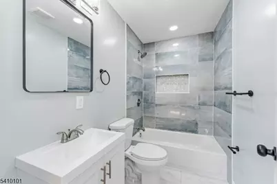 28 Toronto Ct, Maplewood, NJ 07040 - Photo 15